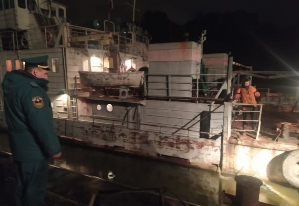 В Алексине столкнулись моторная лодка и буксировочный катер: водолазы ...